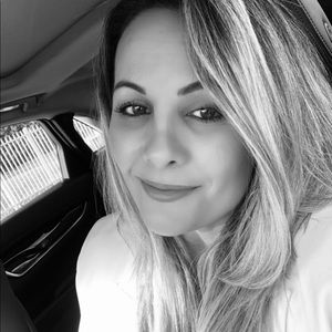 Meet your Posher, Desirie